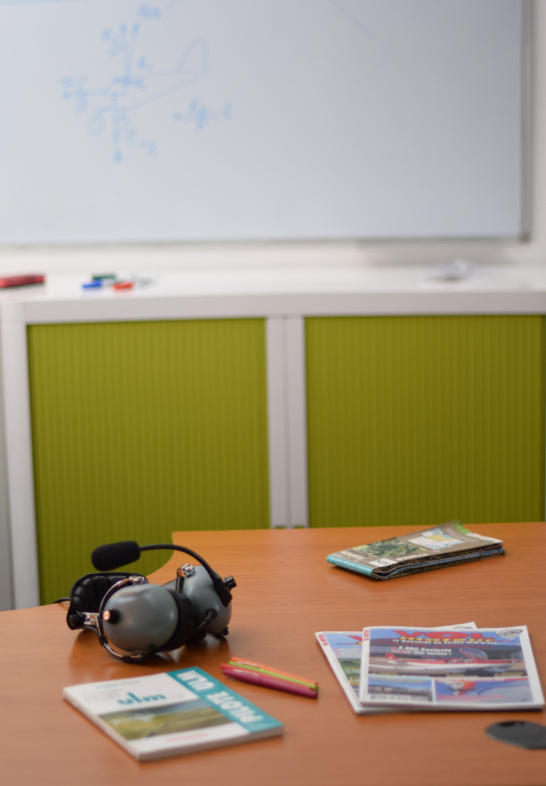 Formation-Alpes-ULM-livre-cartes-EMOXAUC0014