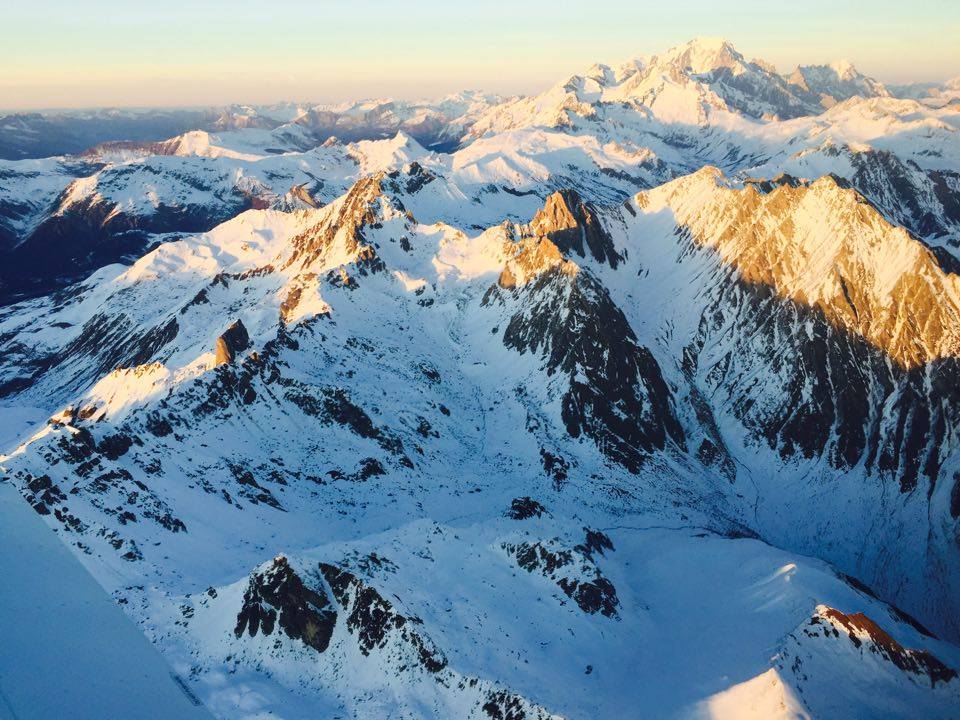 Vol montagne dans les Alpes